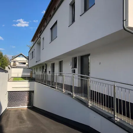 - Neualm Center Apartmán