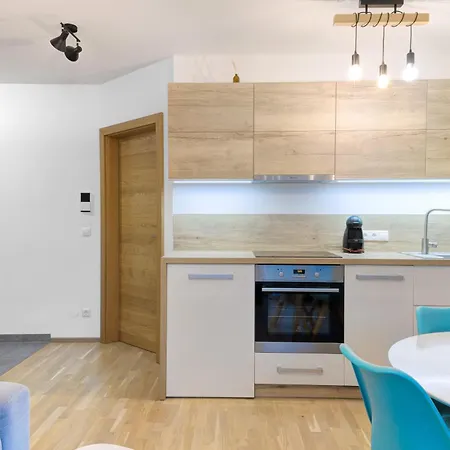 아파트 - Neualm Center