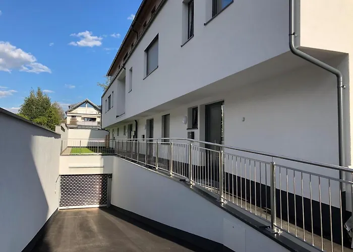 - Neualm Center Apartment