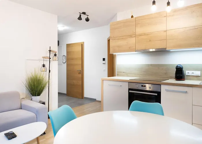 - Neualm Center Apartment *