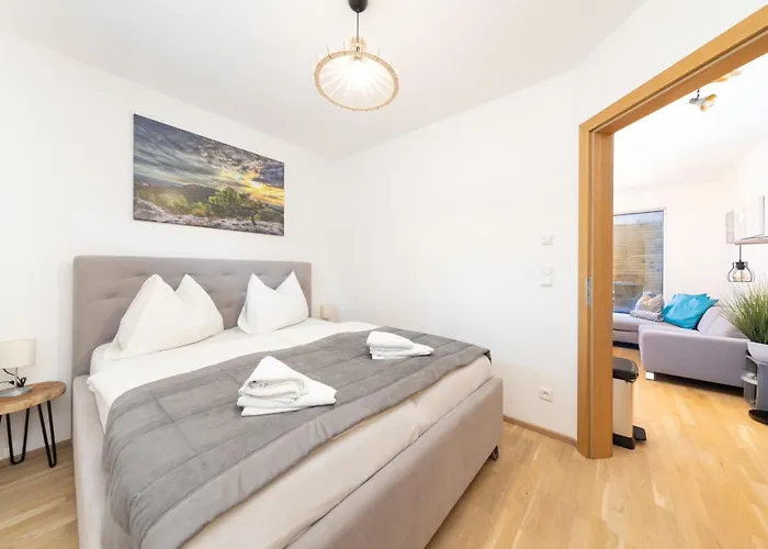 - Neualm Center Apartment Schladming